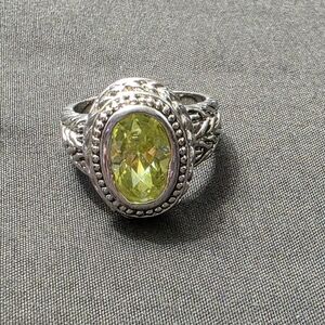 Estate - Silver Tone - Cable Design - Signed D - Vintage Ring - Green Stone